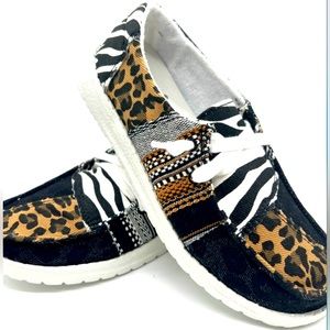 Gypsy Jazz Electric Leopard Slip on Sneakers